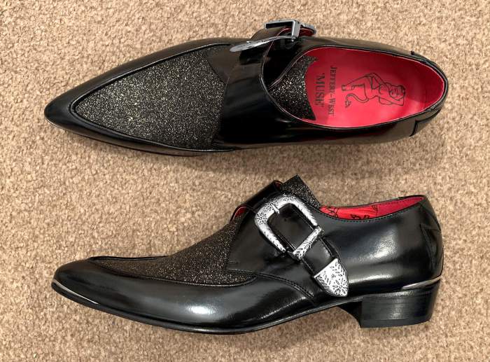 Mens dress shoes with silver buckle